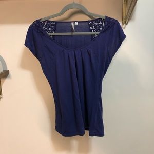 Lace trim t-shirt